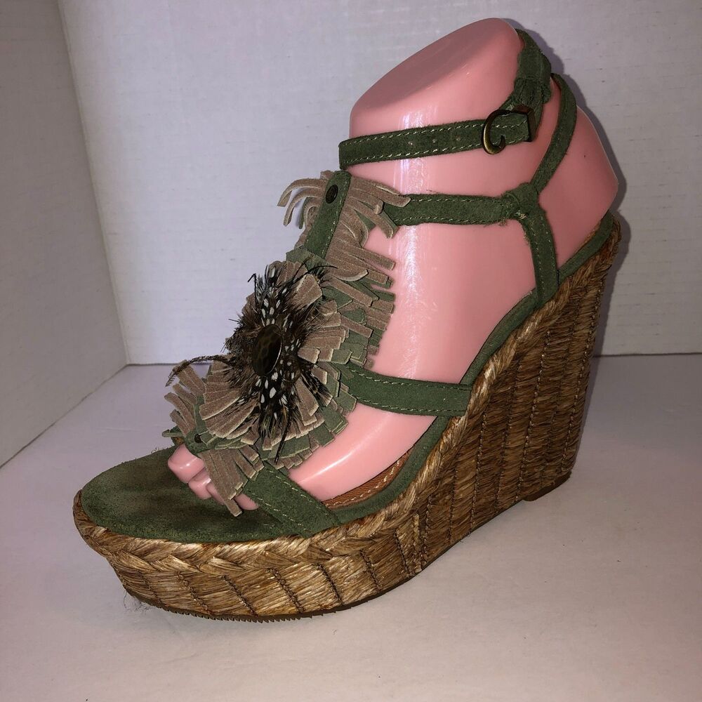 BACIO 61 Bairo Sz 7.5 Green Leather Feather Fringe Wedge Espadrille Sandals $159